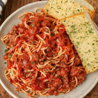 Homemade-Spaghetti-Sauce-with-Ground-Beef-Recipe