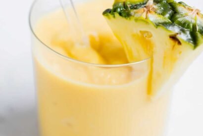 Thumbnail for Pineapple Smoothie Recipe