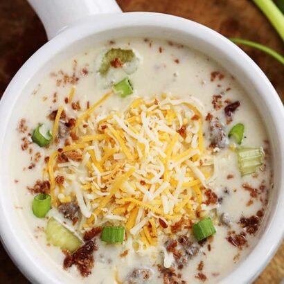 Slow-Cooker-Cheese-Burger-Soup-Recipe